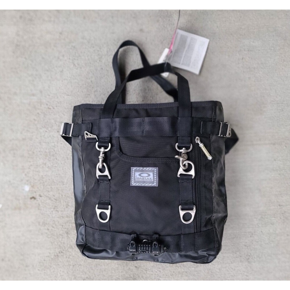 New Vintage Black Oakley High Low Voltage Messenger Y2K Light Up AA Commuter Bag